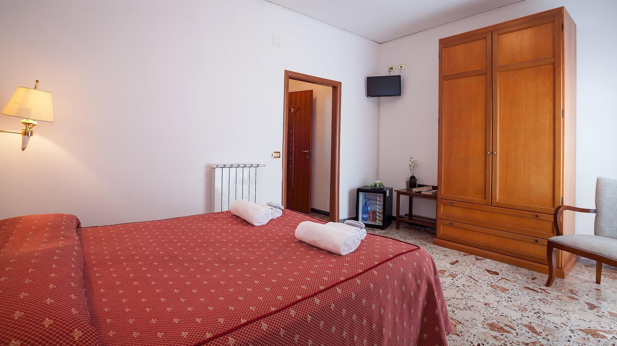 Hotel Caruso Massa Lubrense Exterior photo