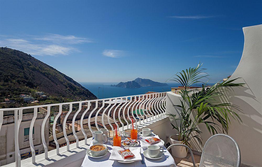 Hotel Caruso Massa Lubrense Exterior photo